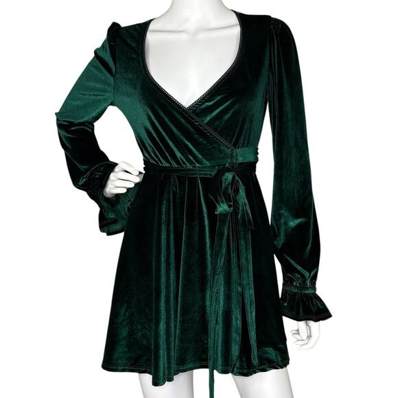 Dolls Kill Widow Velvet Wrap Dress Emerald Green Whimsygoth Gothic Size M - Picture 1 of 8